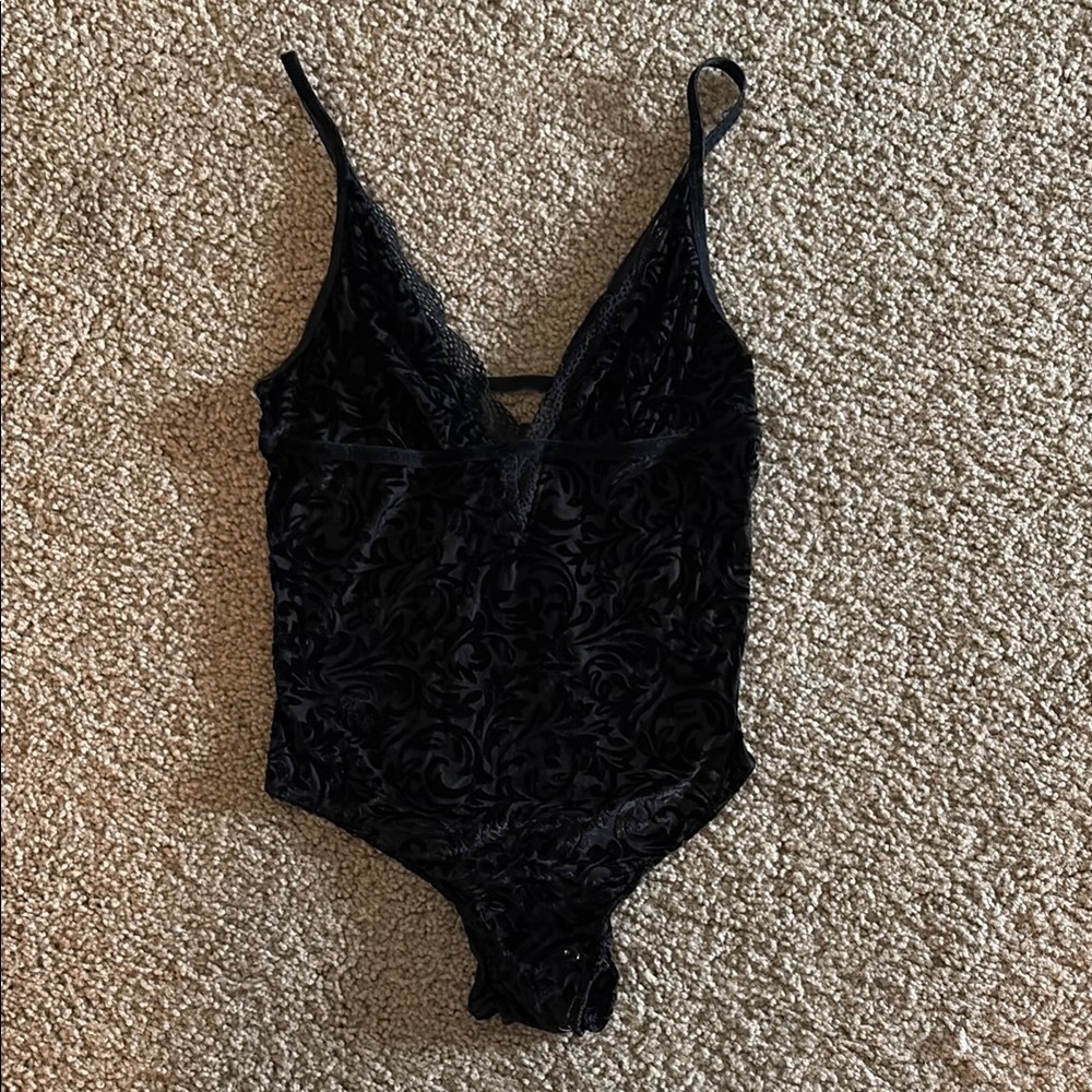 Ambrielle Elegant Black Velvet Bodysuit